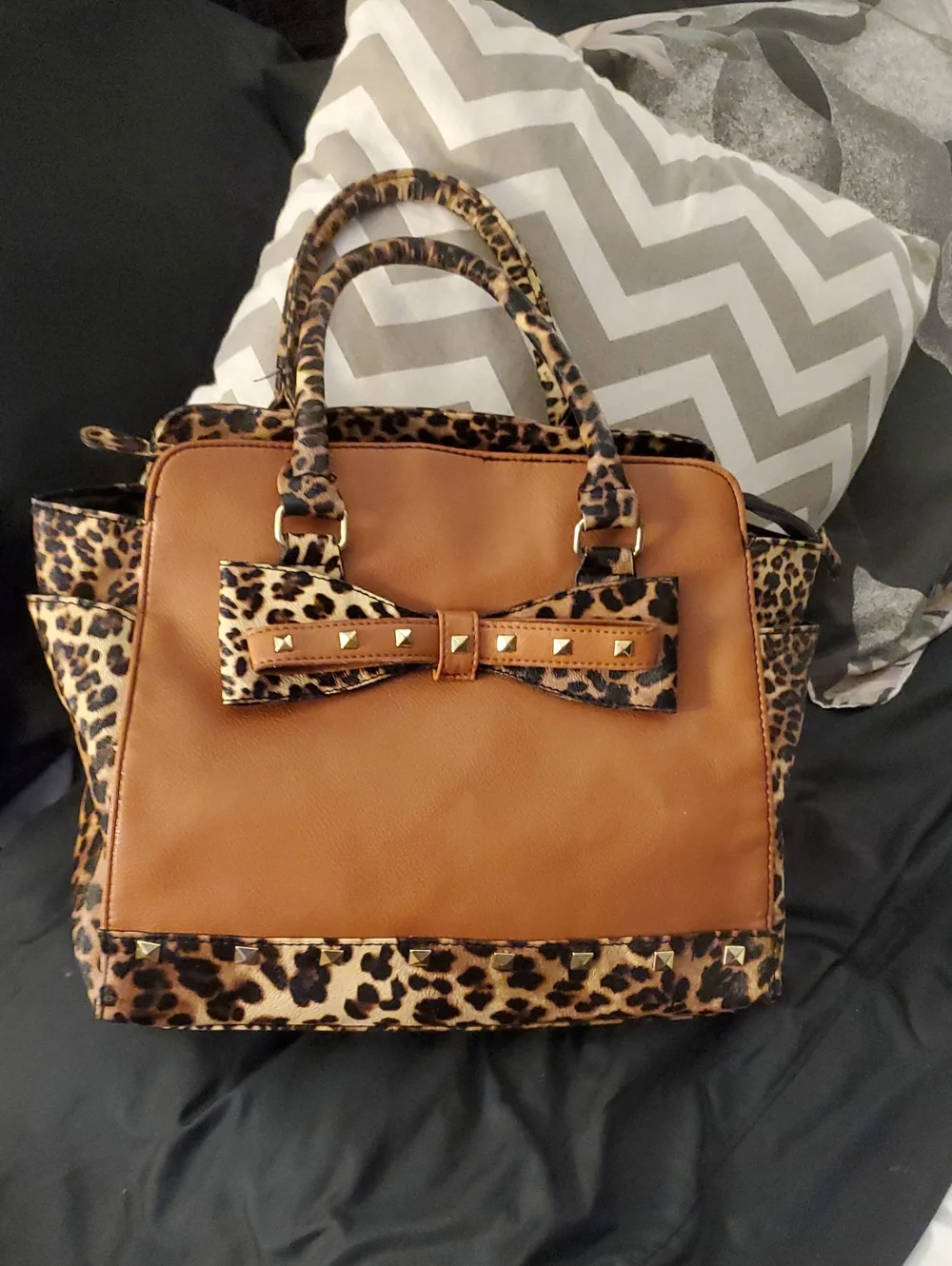 Women’s Tan Leopard Bow Satchel Handbag With Gold Stud Accents
